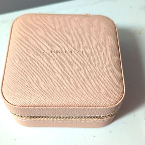 NWT Jewelry Case with 3 Gold Earrings - Picture 1 of 7